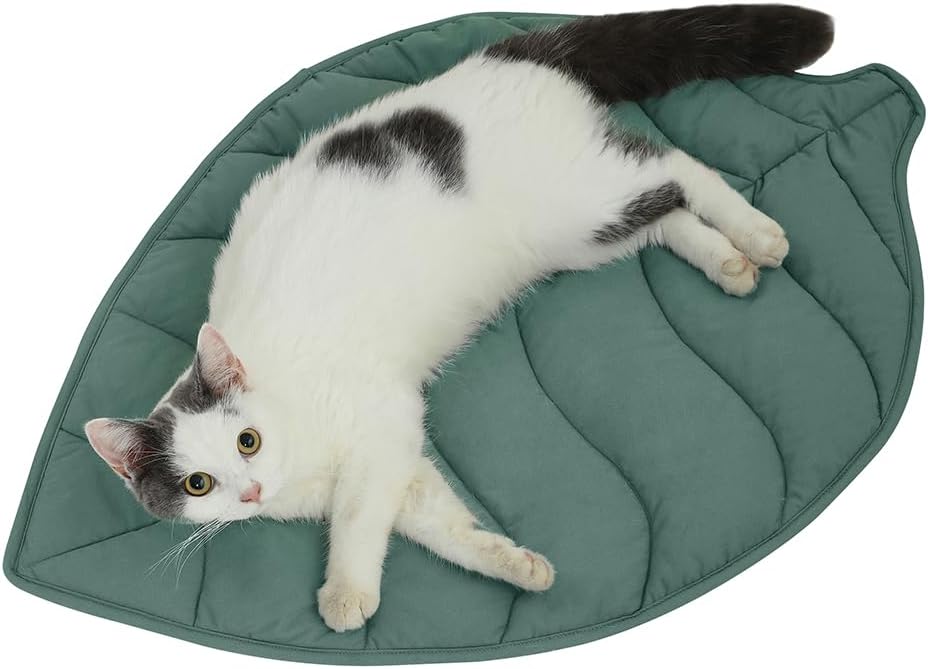 Leaf-Shaped Cotton Cat Mat — 30 × 20 in, Warming Pad